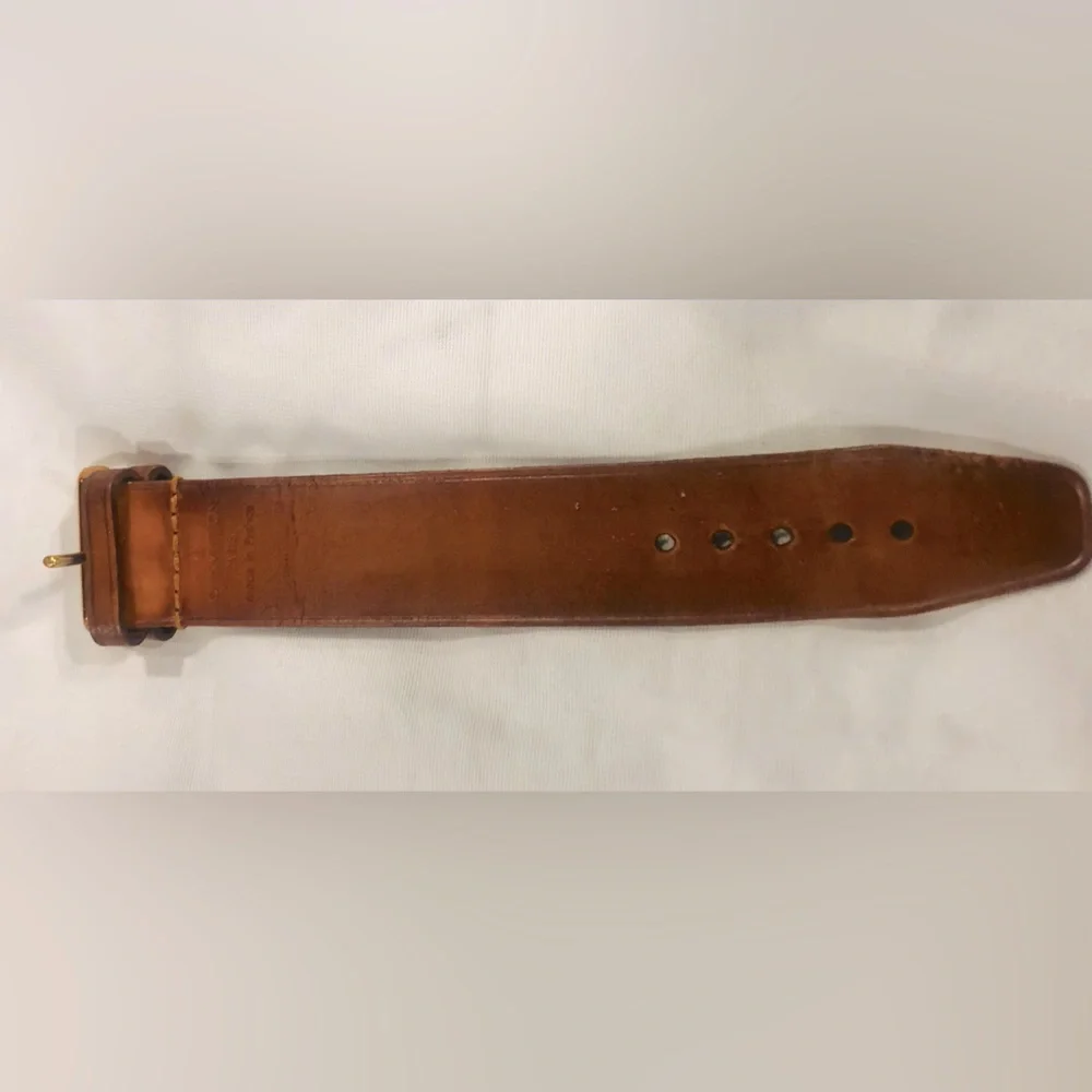 🌸Louis Vuitton🌸Strap / Cuff Holder🌸Measurements in Description🌸 - Picture 9 of 11